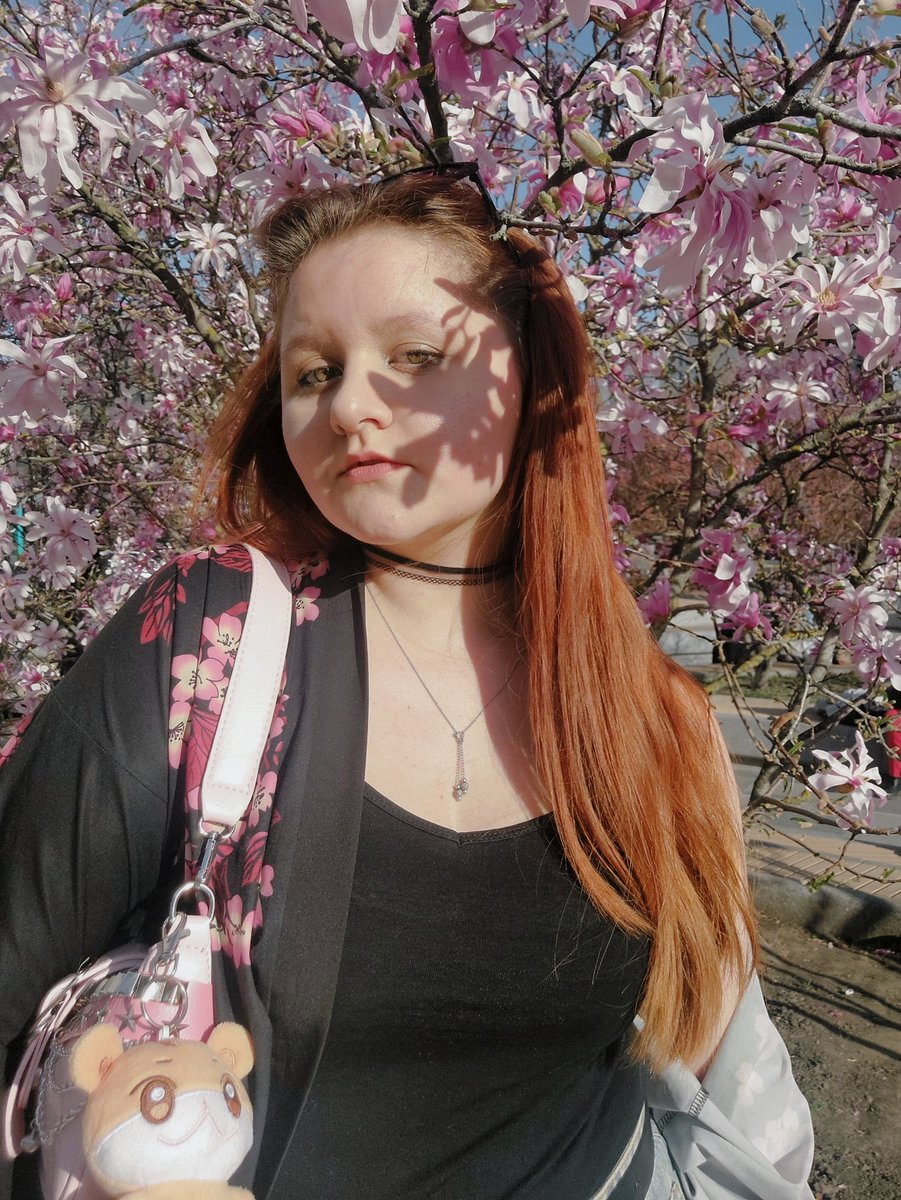 🩷🌸 ໒꒱ྀི₊˚✧
sun reflecting in your eyes, like an easy rider
life makes sense when I'm with you