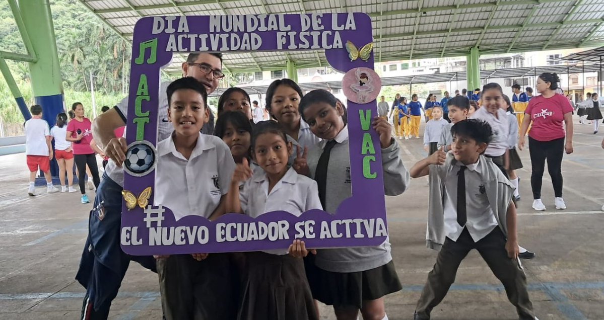 Educación Zona 7 tweet media