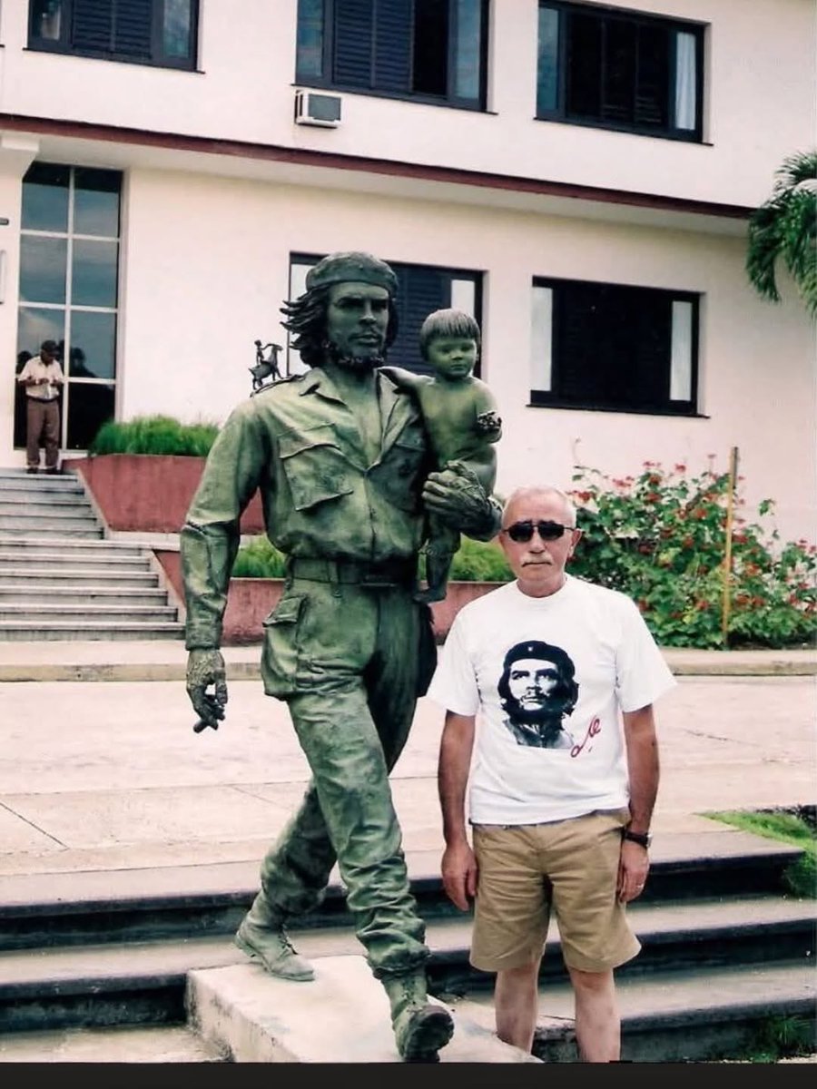 Antifa_Ultras tweet media