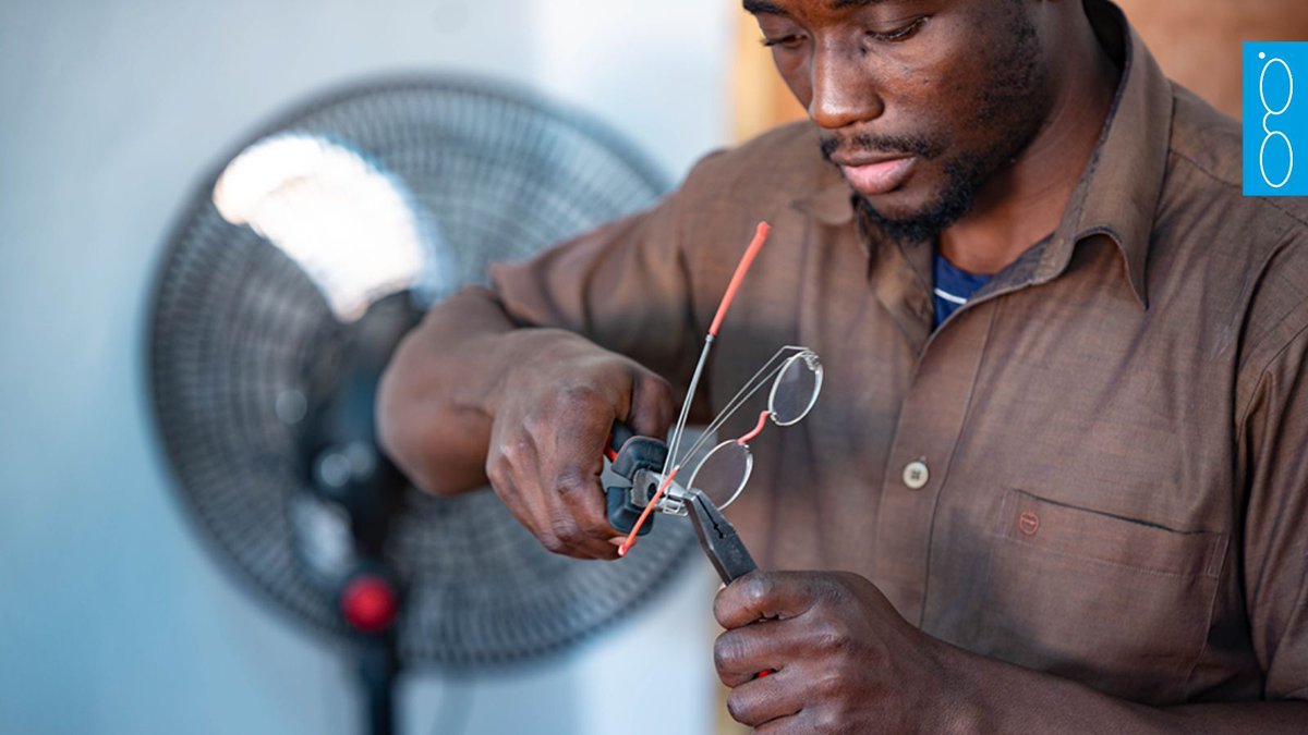 GoodVisionUSA's tweet photo. How does the GoodVision Alliance work? 

$1 from every pair of eyewear sold funds sustainable, locally led vision care in communities where glasses are still inaccessible.

Is your practice ready? https://t.co/zetZElfgRV   

#GoodVision #GlassesChangeTheWorld #GoodVisionAlliance https://t.co/oLRalBNP9f