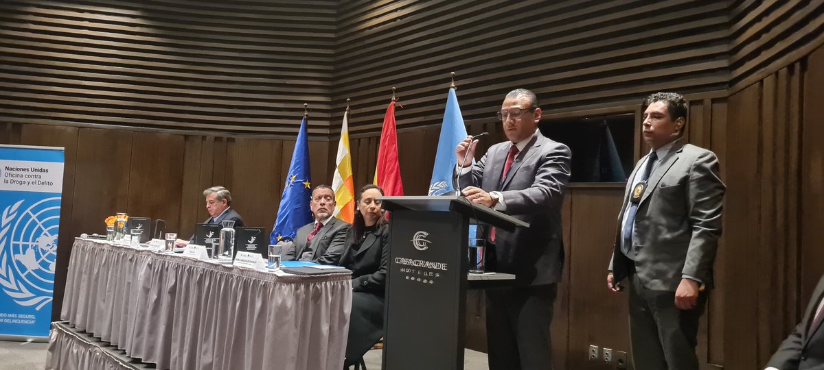 UIF_Bolivia's tweet photo. Bolivia actualiza sus herramientas para combatir el lavado de activos: 31 nuevas tipologías exponen la evolución del delito de Legitimación de Ganancias Ilícitas. https://t.co/3g9dn5YHGx