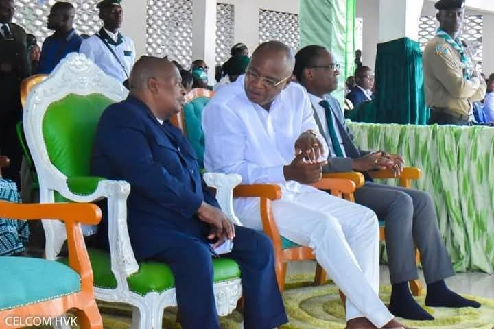 thomsmwanza's tweet photo. #RDC : Nkamba élevée au rang de Ville Sainte, Gentiny Ngobila salue une décision à portée historique.

#Kinshasa, 6 avril 2026 : Le sénateur Gentiny Ngobila Mbaka, président et autorité morale de l’ACP, a salué avec solennité la décision du Président de la République, Félix Tshisekedi, d’accorder un statut spécial à la cité de Nkamba, désormais reconnue comme Ville Sainte.

Annonce faite à l’occasion des commémorations marquant les 105 ans du combat spirituel initié par Simon Kimbangu, cette mesure s’inscrit dans une volonté affirmée de valoriser l’héritage spirituel du pays et de renforcer les fondements de l’identité nationale.

Pour  le sénateur Gentiny Ngobila, cette reconnaissance officielle marque un tournant important. Elle constitue, selon lui, une réponse à une attente ancienne, tout en ouvrant la voie à une meilleure mise en valeur de Nkamba, appelée à jouer un rôle accru sur les plans culturel, spirituel et économique.

Au-delà de sa portée symbolique, cette décision positionne Nkamba comme un site stratégique susceptible de dynamiser le tourisme religieux et de contribuer au développement local.

Elle traduit également l’attachement de la République démocratique du Congo à son histoire et à ses valeurs.

Le sénateur appelle, à ce titre, l’ensemble des forces vives , institutions, classe politique, société civile et jeunesse , à s’approprier cette vision et à œuvrer collectivement pour faire de Nkamba un pôle d’attractivité, tant au niveau national qu’international.

Il a, par ailleurs, réitéré le soutien de l’ACP aux initiatives du Chef de l’État en faveur de l’unité nationale, de la stabilité institutionnelle et du développement du pays.

En fin, Gentiny Ngobila invite la communauté kimbanguiste ainsi que l’ensemble des Congolais à faire de cette reconnaissance un moment de cohésion, porteur d’un nouvel élan patriotique au service d’une nation plus forte et résolument tournée vers l’avenir.
