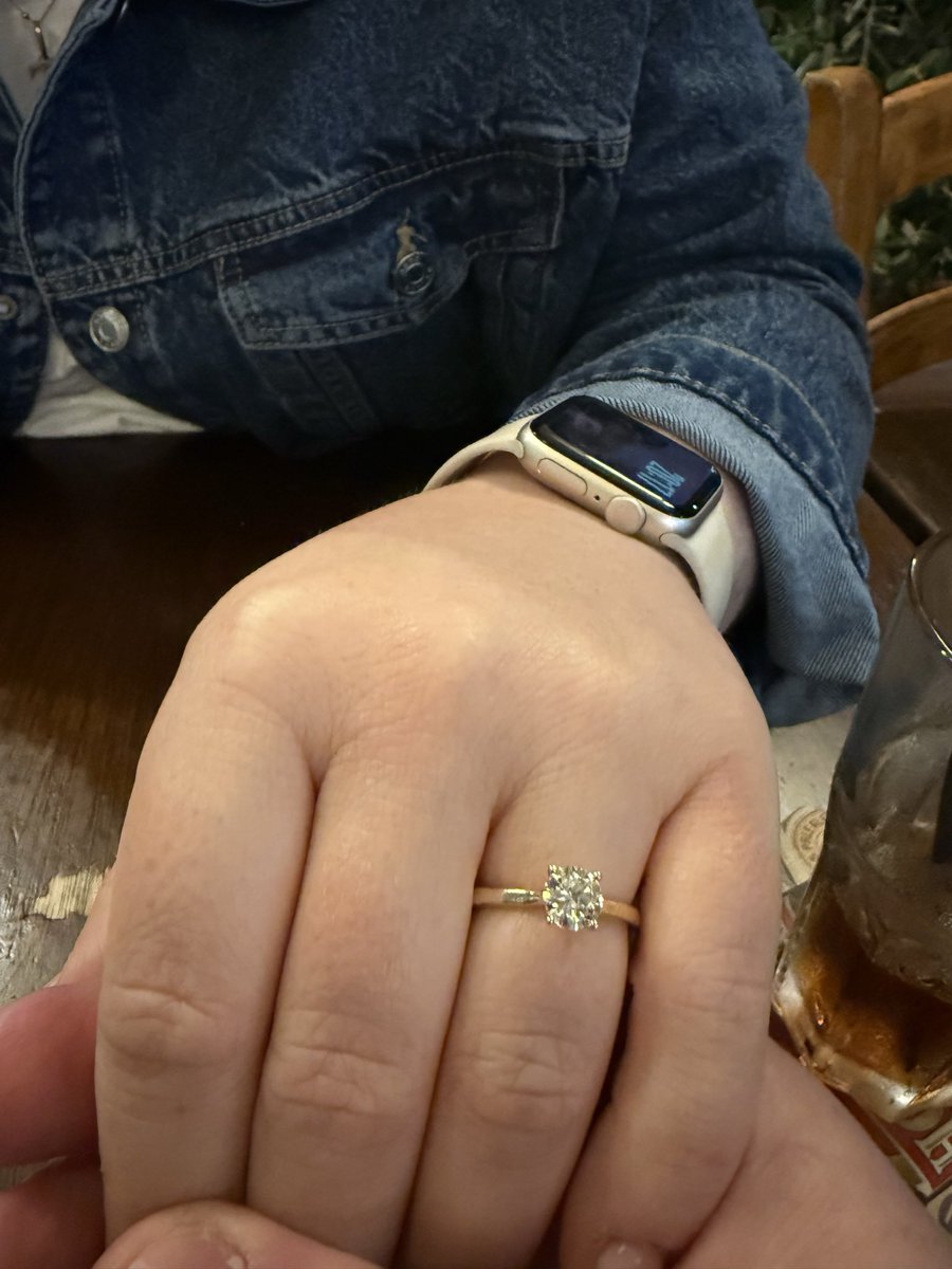 datguycizz tweet media