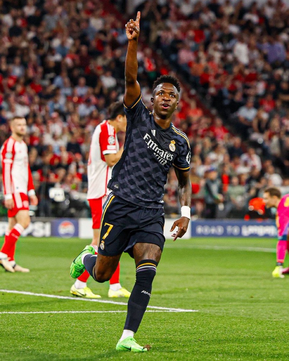 Miss ADEL🦋🦚🌹 tweet media