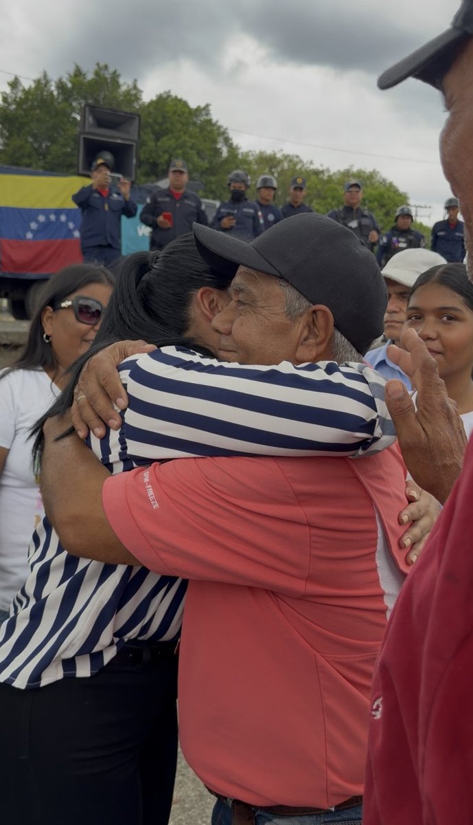 Saludando y agradeciendo al municipio San Rafael de Onoto por su entrega, por su compromiso, por su lucha por la libertad de los presos políticos y la libertad de Venezuela.

Estamos convencidos que Venezuela será libre junto a nuestra líder @mariacorinamachado ¡Hasta el final!