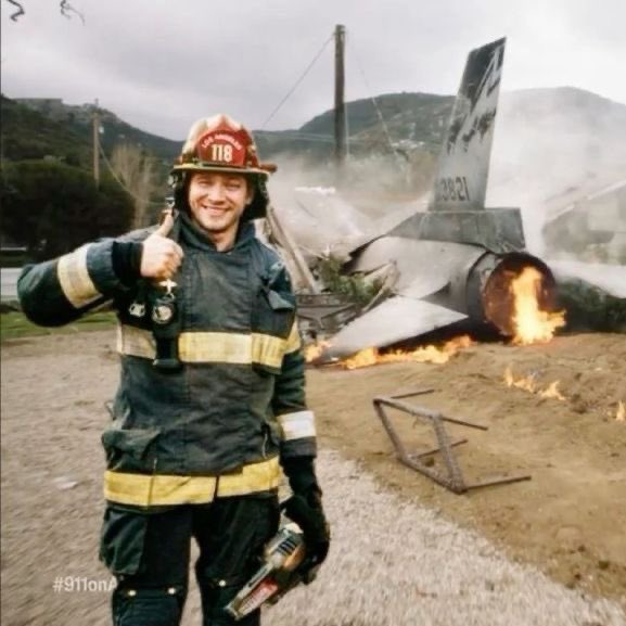 eliana 💫 tweet media