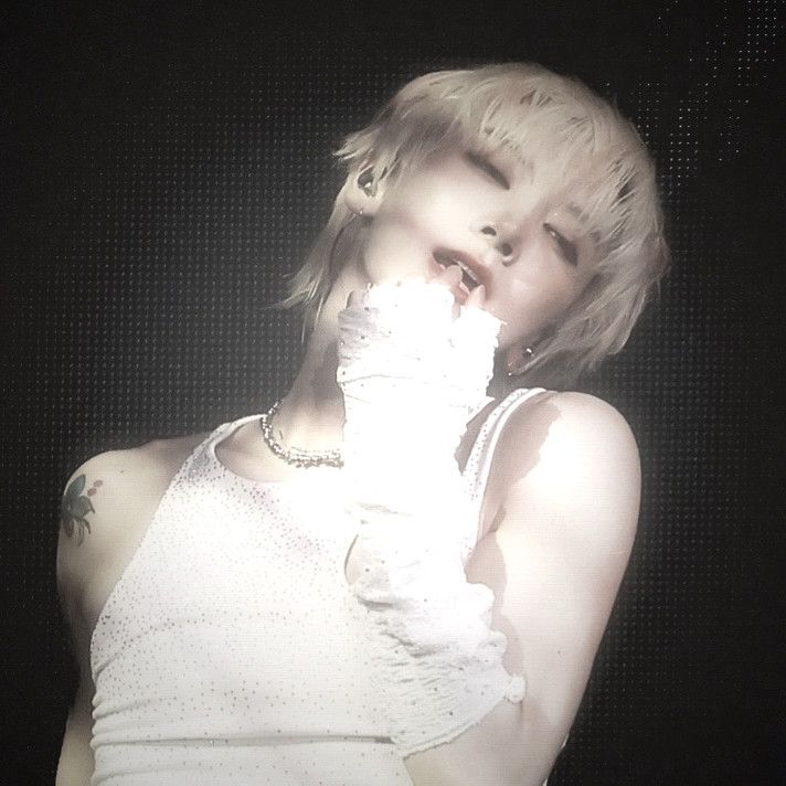 ⊹. 🦋 ꔛ 𝙗𝙤𝙤𝙗𝙡𝙪𝙚 ♡︎ (late reply) tweet media