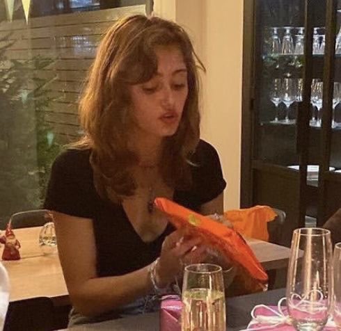 the most jackie taylor that ella’s ever looked btw