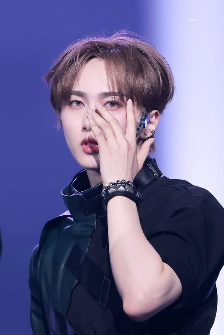 DEAD AND sym ¹¹⁹ tweet media