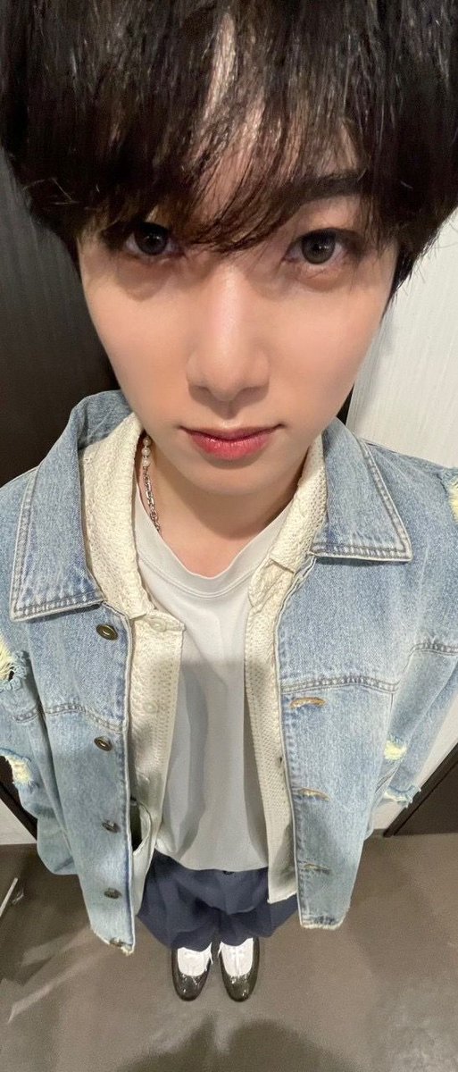 DEAD AND sym ¹¹⁹ tweet media