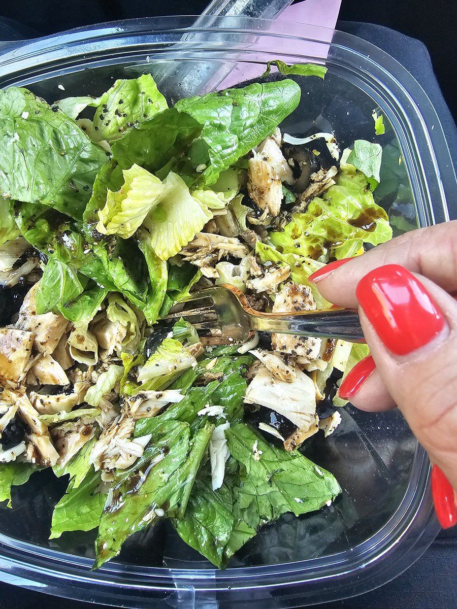 Beth Dutton tweet media