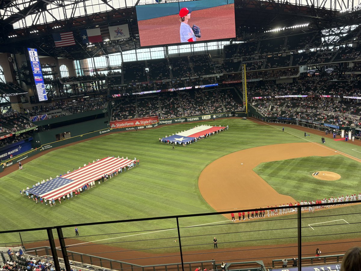 bailey ☻ tweet media