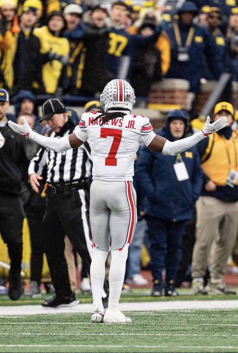 THE Ohio State University 🅾️ffered!!! #OH-IO #GoBucks <a href="/OGWalt_/">Tim Walton</a> <a href="/ryandaytime/">Ryan Day</a> <a href="/tylerwaltonc4/">Tyler Walton</a> <a href="/CharlesPower/">Charles Power</a> <a href="/TomLoy247/">Tom Loy</a> <a href="/AllenTrieu/">Allen Trieu</a> <a href="/Andrew_Ivins/">Andrew Ivins</a> <a href="/CoachParker99/">Andre Parker</a>