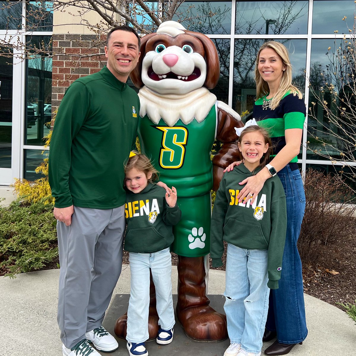 Siena Basketball tweet media