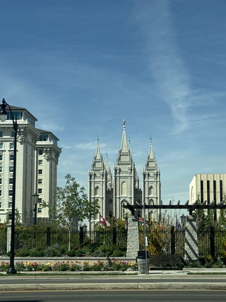 sister slay tweet media