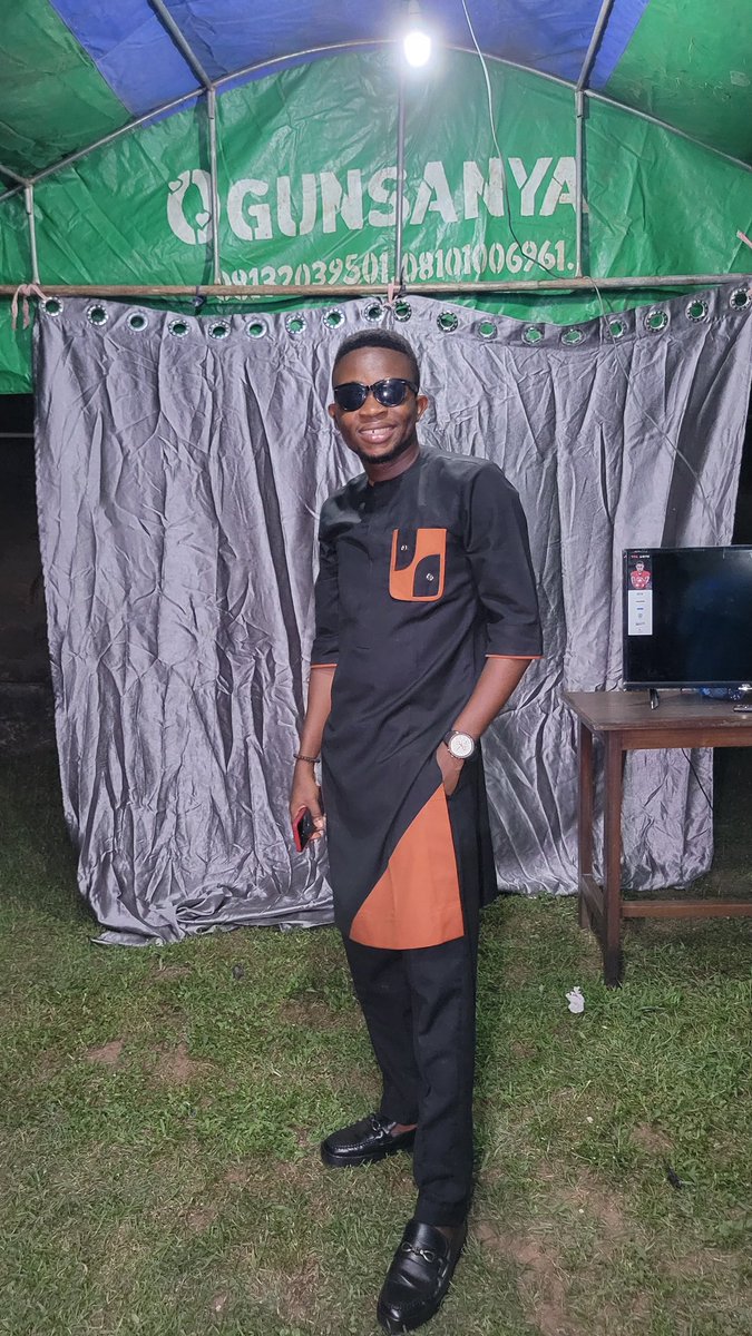 oluwafemi ayaworan tweet media