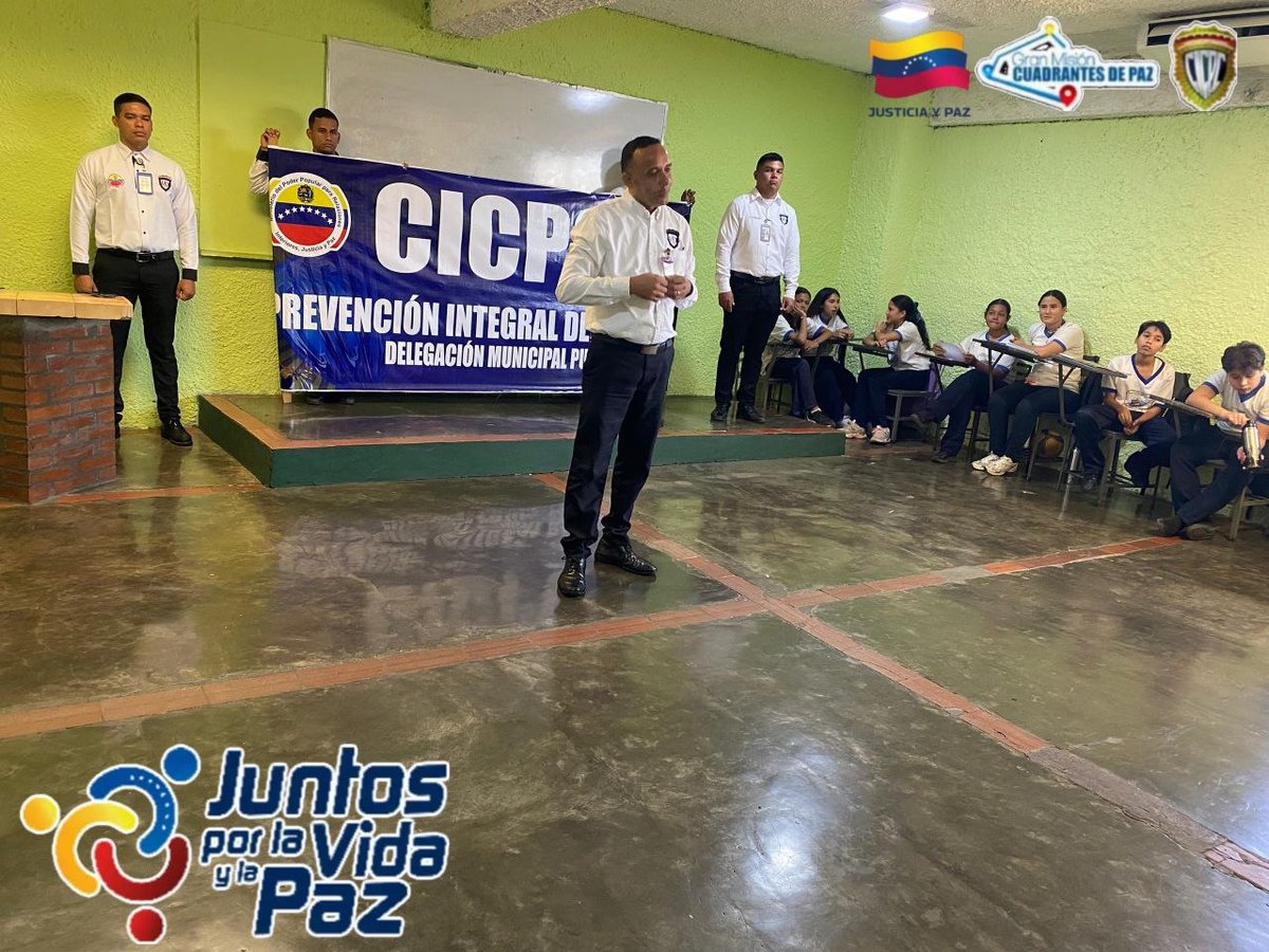 Cicpc294's tweet photo. En el Marco de la Gran Misión Cuadrantes de Paz, vértice 1, Funcionarios adscritos a la Delegación Municipal Puerto Piritu realizaron prevención a los Estudiantes de la U.E Puerto Piritu, relacionado a la Prevención sobre el Grooming y Sexting. 

Prevenir es tarea de todos. https://t.co/fhVFhLQWUM