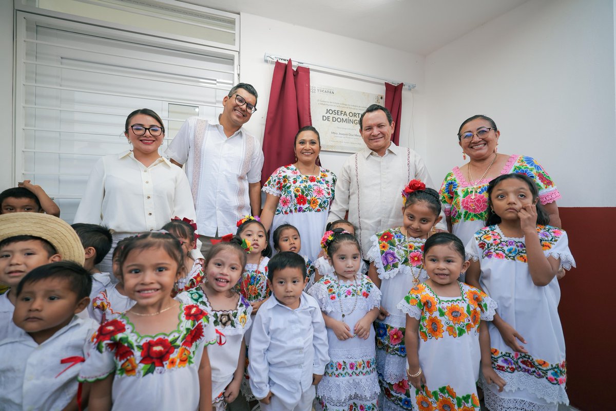 huachodiazmena's tweet photo. 📍 En Pustunich, Ticul, inauguramos el nuevo telebachillerato y la rehabilitación de la escuela indígena Josefa Ortiz de Domínguez, ofreciendo espacios dignos para la educación media superior y básica. https://t.co/7L9gTzfjkJ