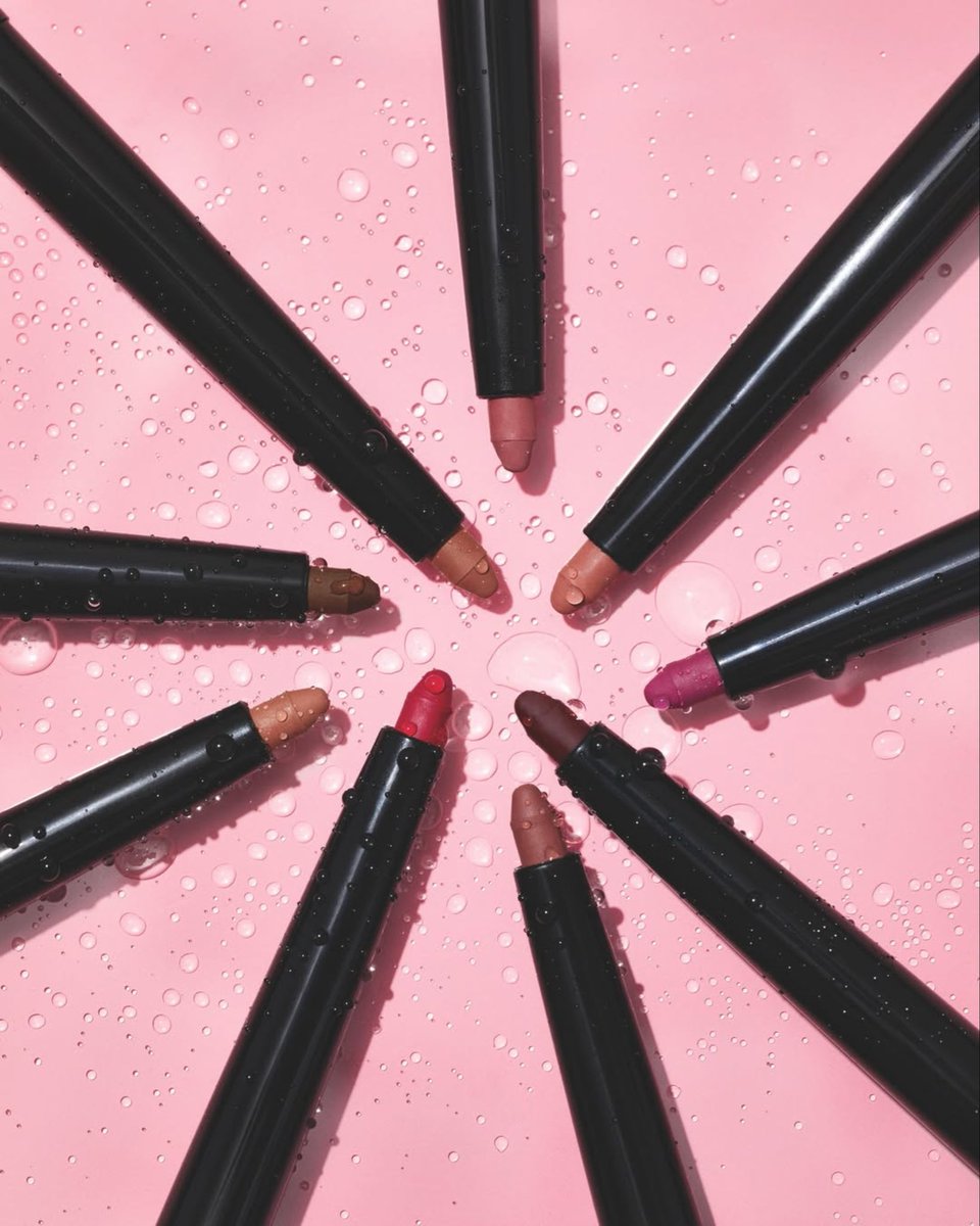 HoveyHeatwave's tweet image. Our Waterproof Lip Liners are here to stay – literally! 💋⁠
⁠
💗 Waterproof formula for all-day wear⁠
💗 Creamy texture that glides on effortlessly⁠
💗 Infused with Vitamin E &amp;amp; hyaluronic acid to nourish and care⁠
💗 Available from soft neutrals to bold reds 💄⁠
⁠
#MaryKay
