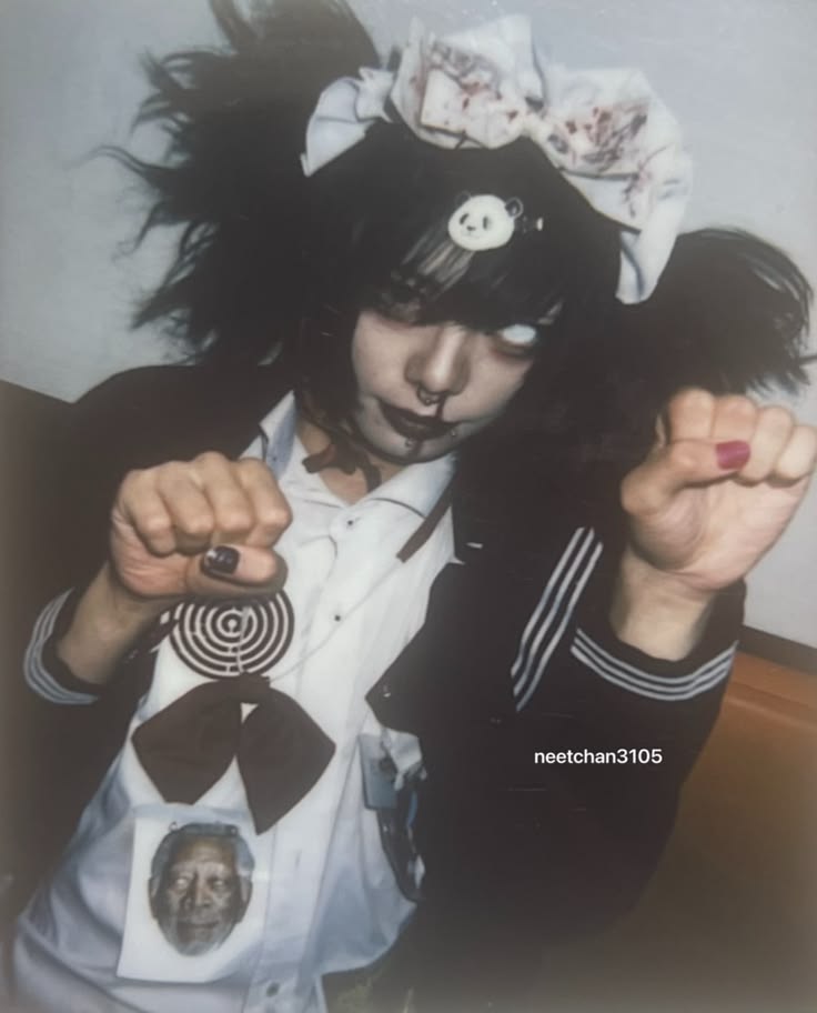 eve ⛑️🔪/🚸✂️ tweet media