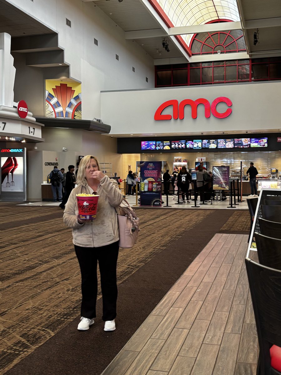 yerkskyz's tweet image. More and more revenue incoming. Got some new patrons attending. Letting family and friends know how much fun the theater is seems to work out well. Get it done while having fun! #AMCTheatres #AMC