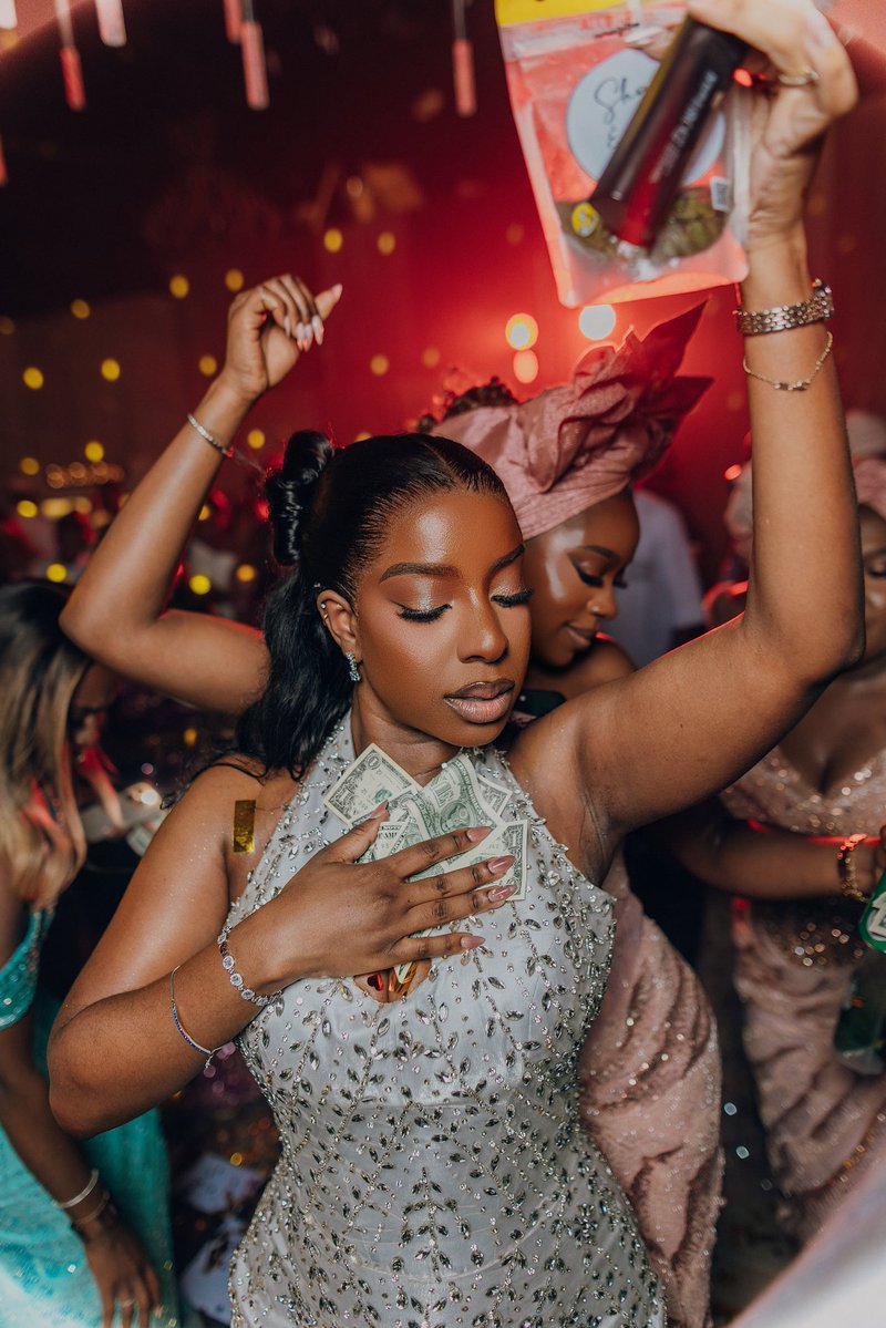 B ọ́ D tweet media