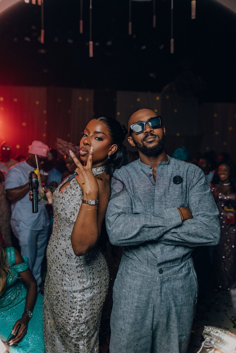 B ọ́ D tweet media