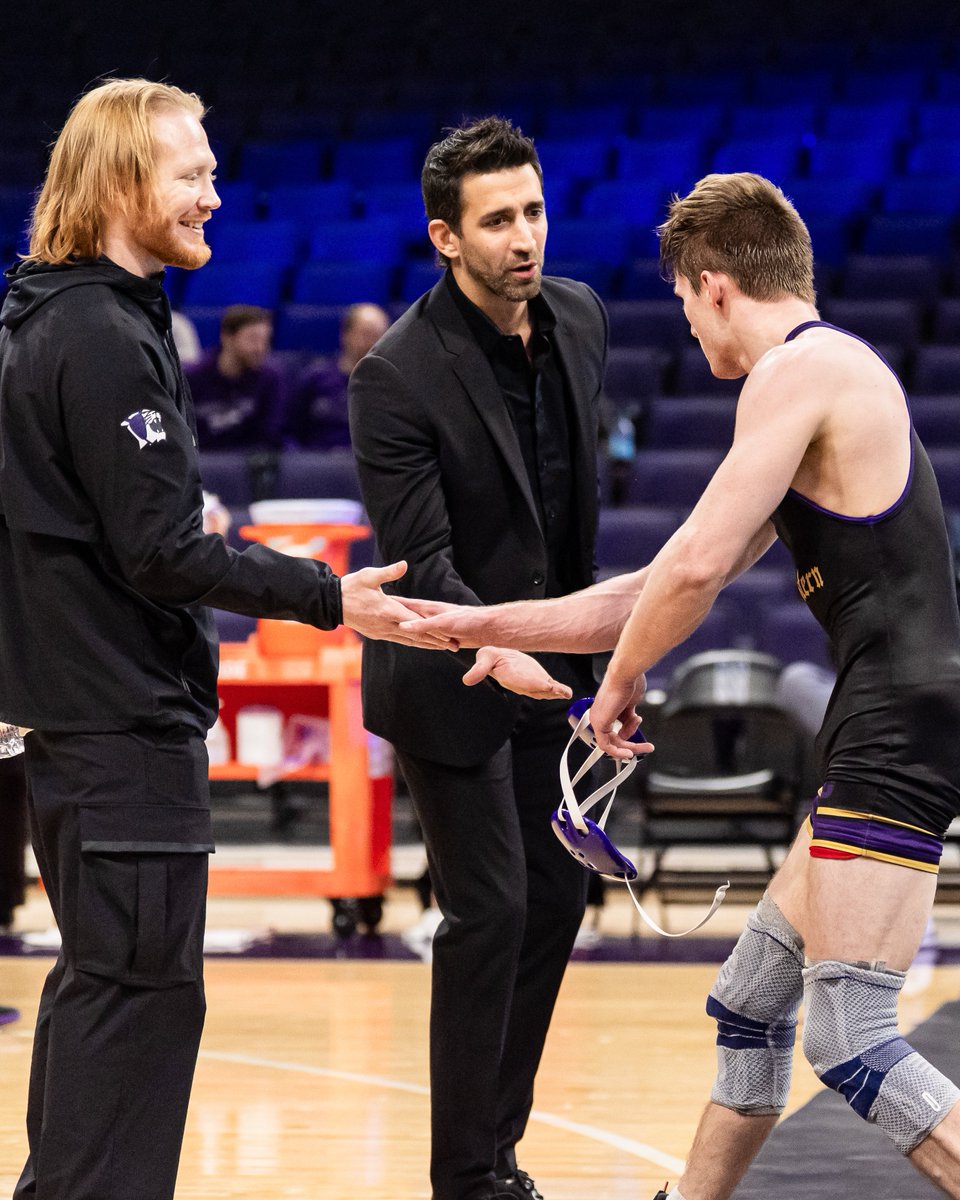 Northwestern Wrestling tweet media