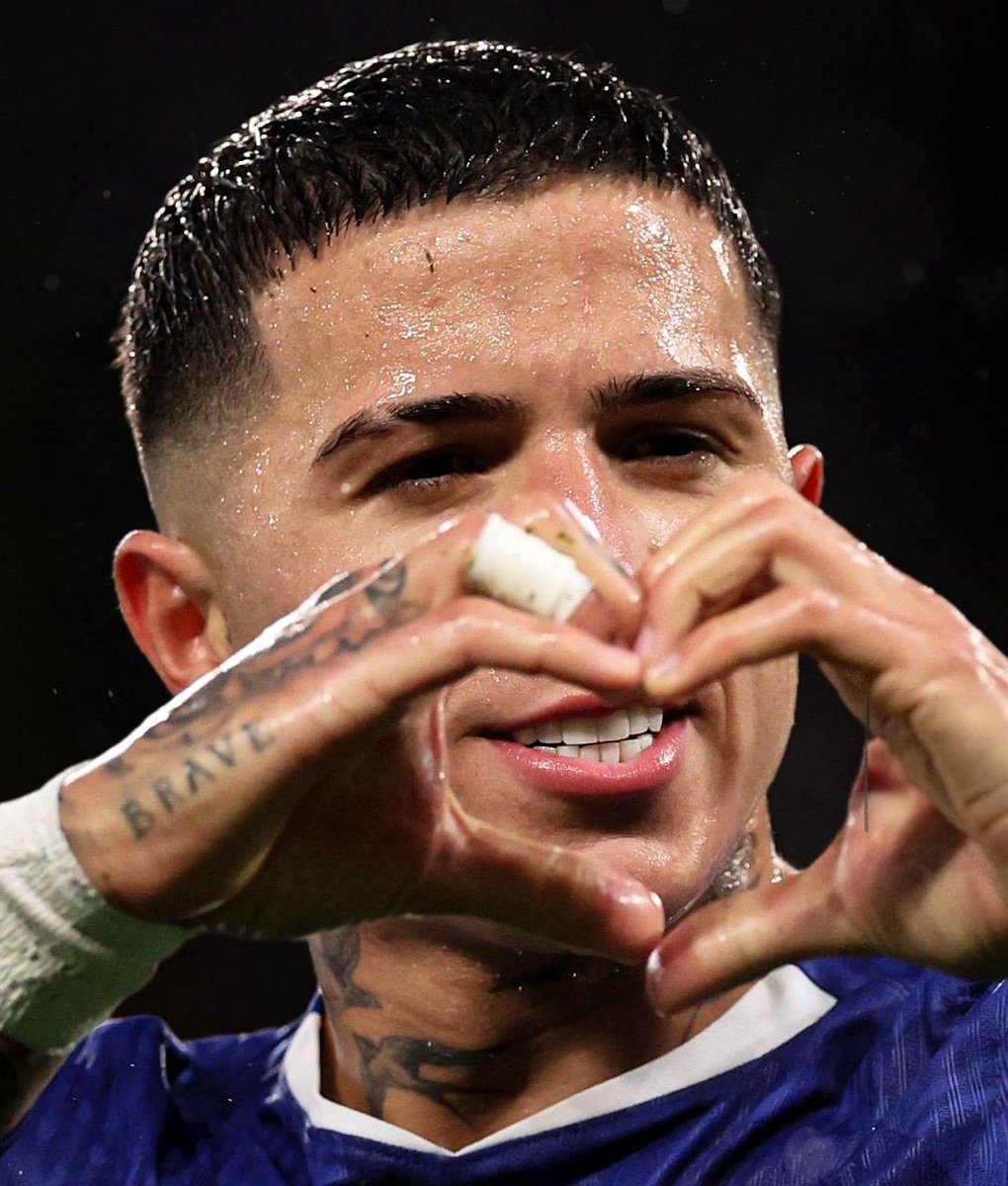 (CFC) OBEY tweet media