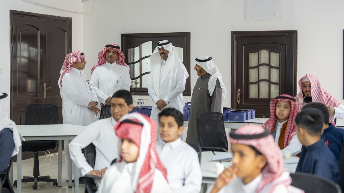 جولة تفقدية 
لبرنامج "نسمو" التدريبي في أولمبياد العلوم والرياضيات الوطني (المرحلة الثانية)
بحضور مدير التعليم الخاص أ. محمد شتيان الجهني
حيث تستضيف مدارسنا تدريب الطلاب المتأهلين من منطقة تبوك في تخصص الرياضيات.

#تبوك #تعليم_تبوك #رياض_الصالحين