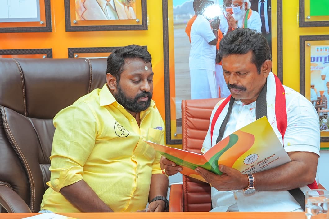 SuryahSG's tweet image. #NDA alliance candidate for #Velachery Assembly constituency Thiru.Ashok visited my Velachery Assembly Constituency Office to seek support for the upcoming elections. We will secure a resounding victory in this constituency and our team will do intensive field work to achieve it.