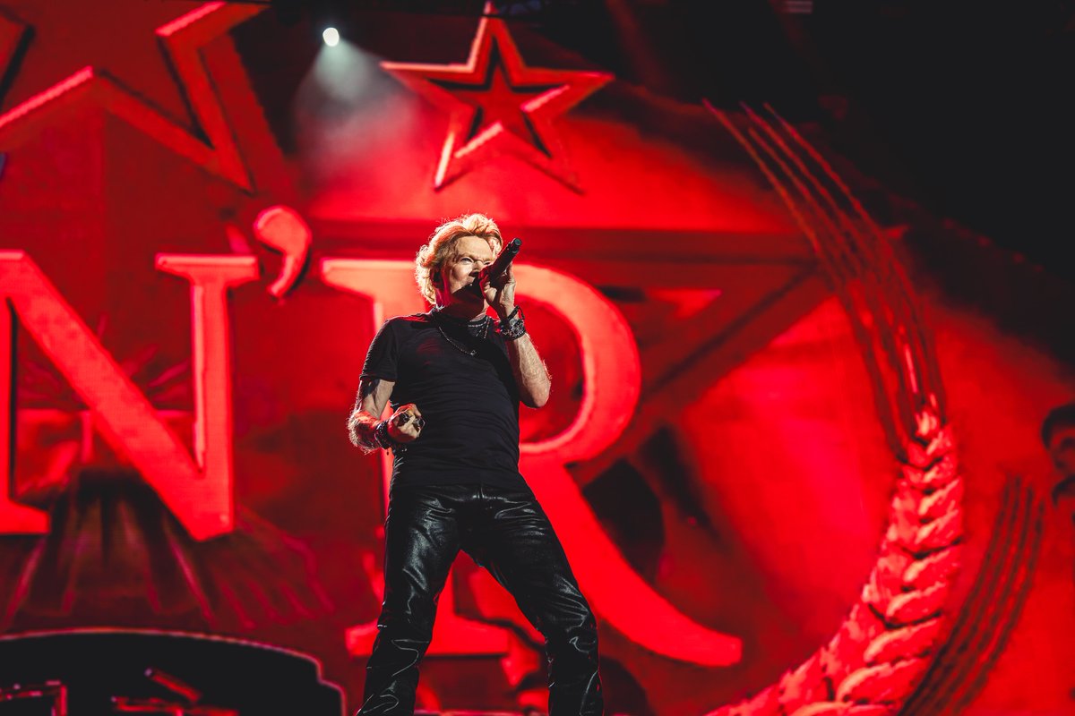 Guns N' Roses tweet media