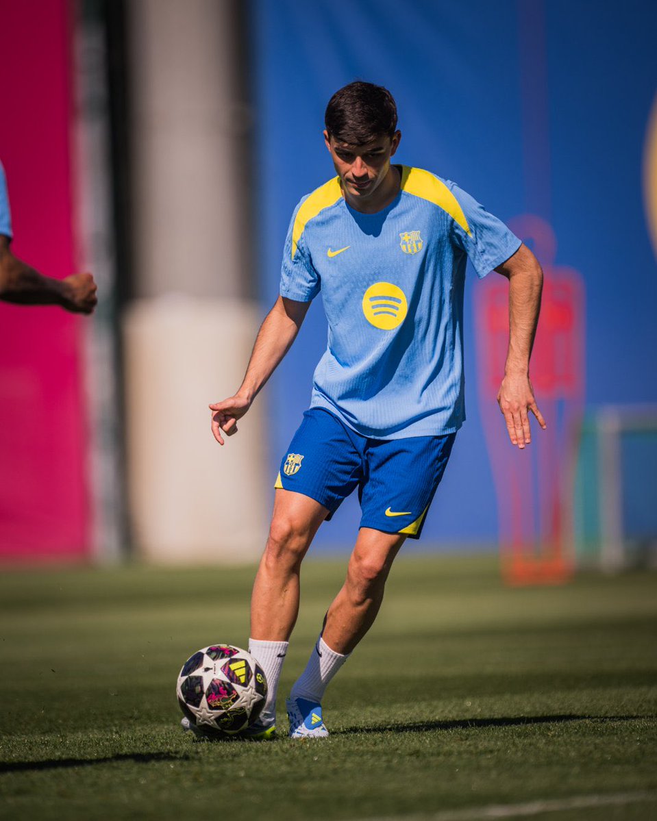 FCB World tweet media