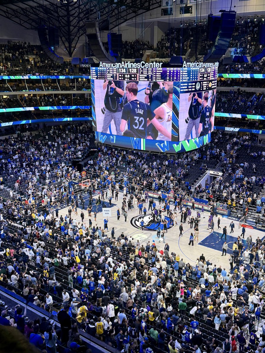 𝐂𝐨𝐜𝐨 tweet media