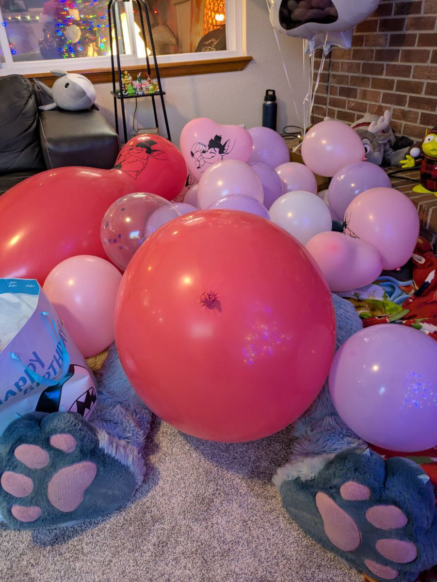 B. Lunar Lynx "Blunar" tweet media