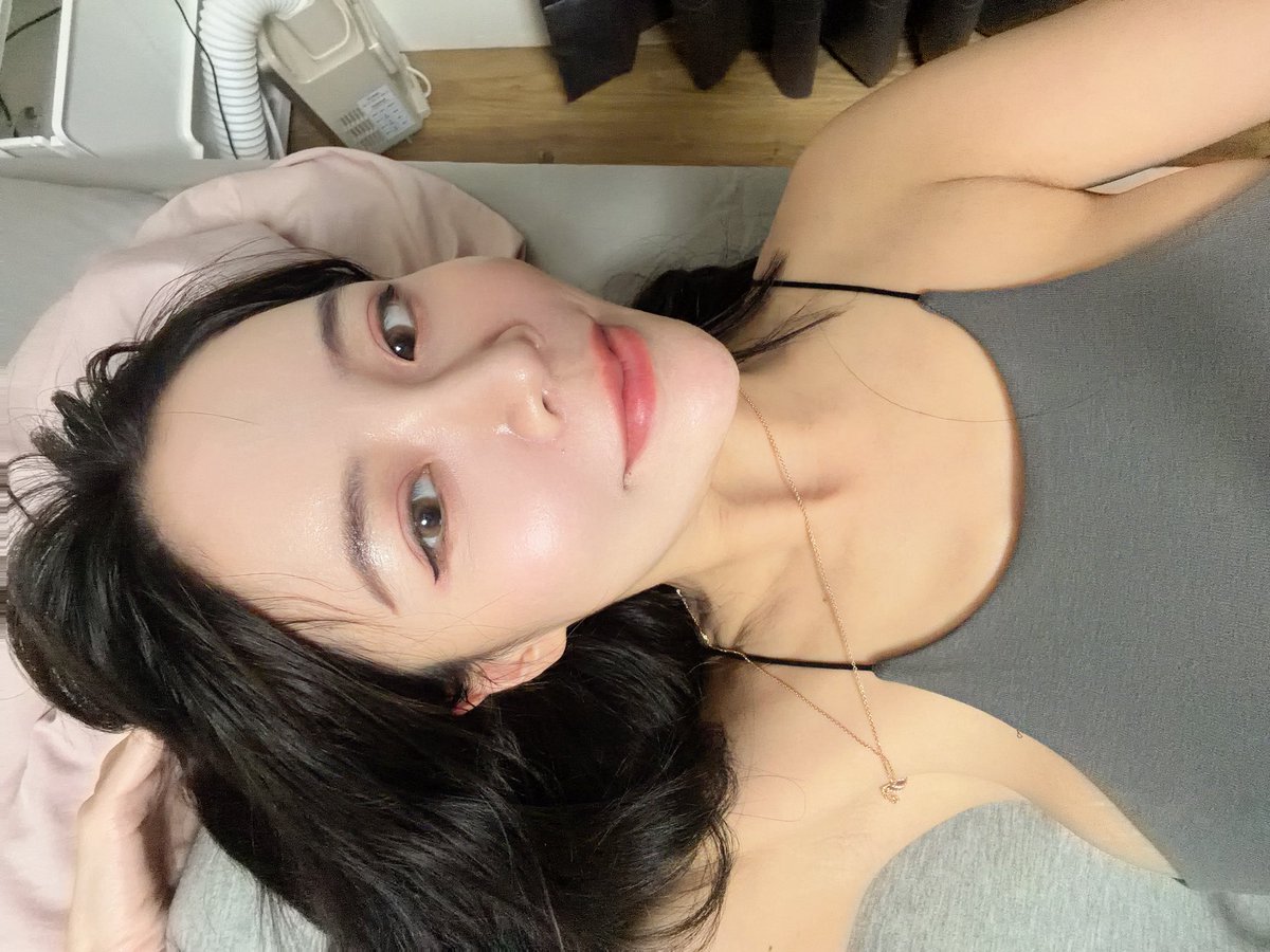 變態向日葵🌻 tweet media