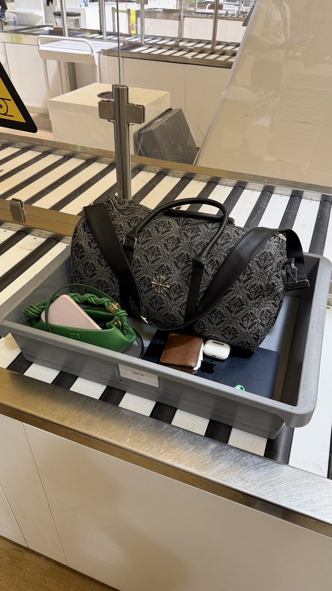 ANDREA ALBRIZIO tweet media