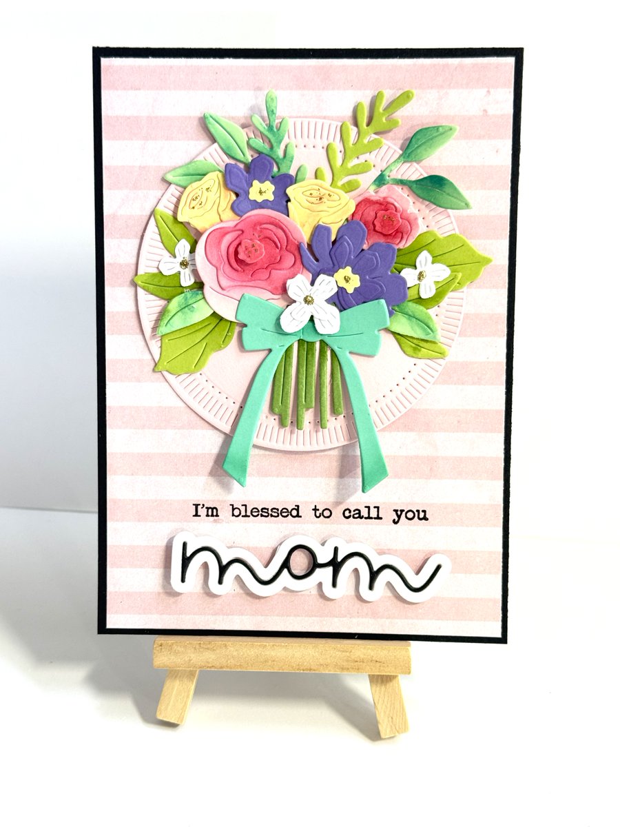 justforunotes's tweet photo. Handmade Mother's Day flower bouquet card with mixed blooms - choice of inside sentiment. https://t.co/NVH0N9ukBq via @Etsy https://t.co/GxrD2Q0e0q