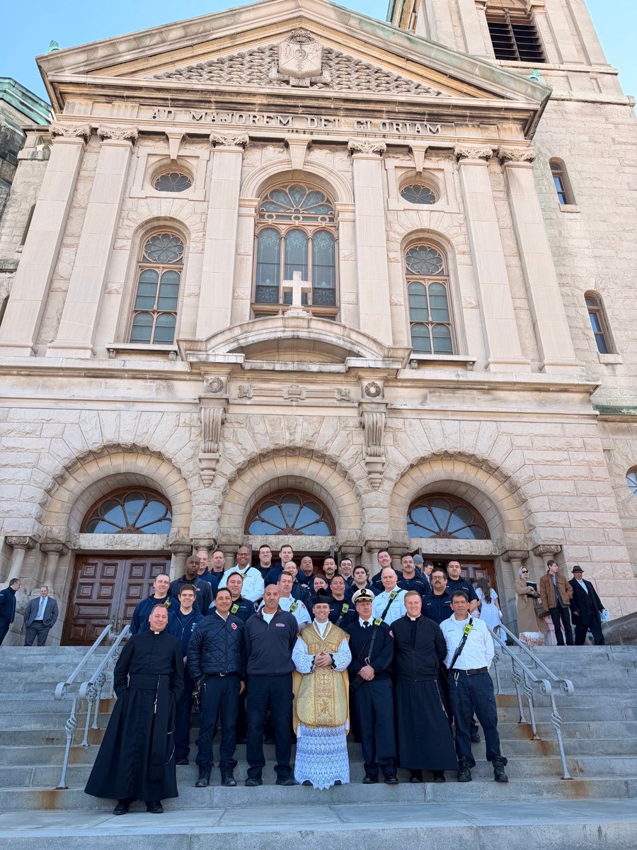 St John Cantius tweet media