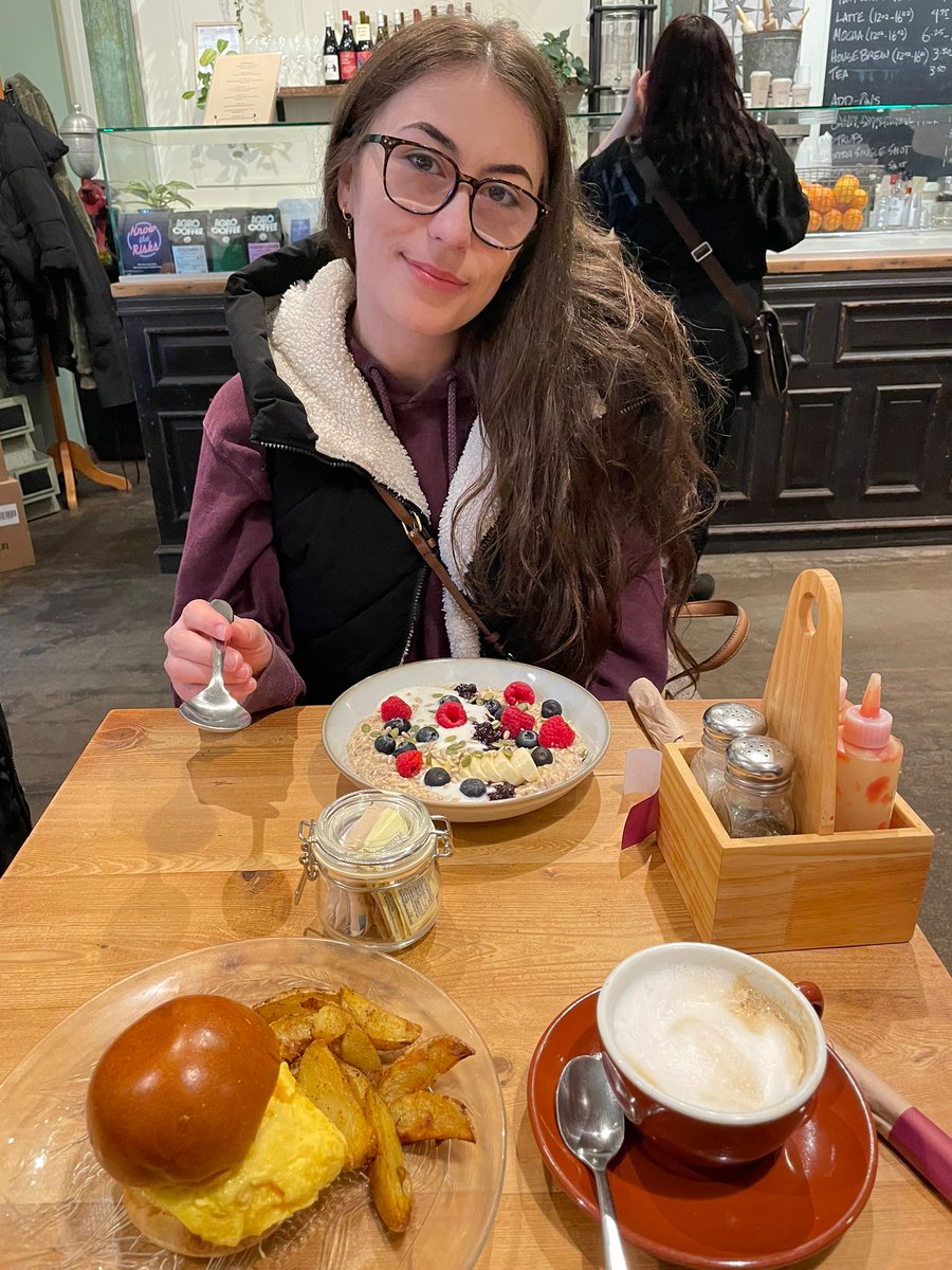 dani daydream tweet media