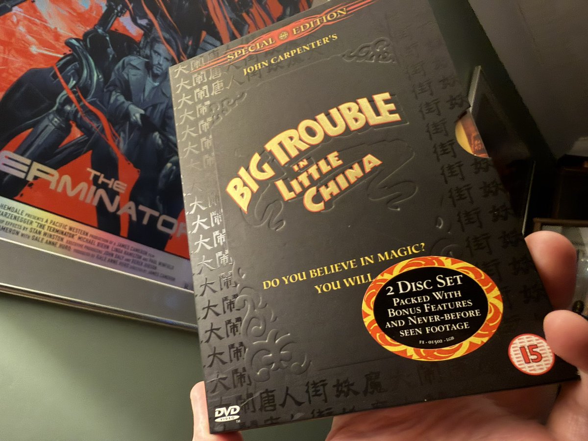the4kCollectivE's tweet image. From the collection. A really nice slip boxed DVD release of the excellent John Carpenter’s Big Trouble In Little China. UK 2 disc special edition dvd. 

🧵 Thread 1/2
#PhysicalMedia #JohnCarpenter #BigTroubleInLittleChina #DVD @TheHorrorMaster
