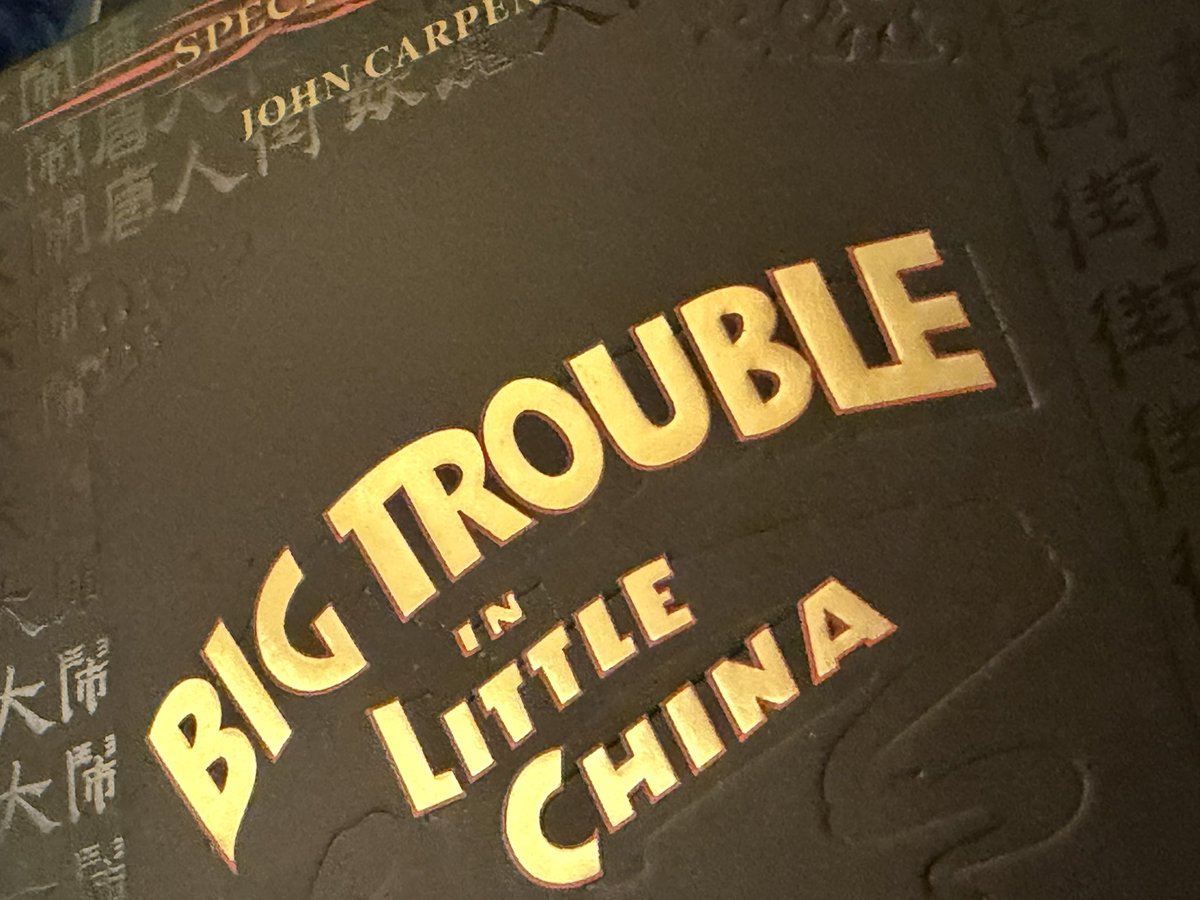 the4kCollectivE's tweet image. From the collection. A really nice slip boxed DVD release of the excellent John Carpenter’s Big Trouble In Little China. UK 2 disc special edition dvd. 

🧵 Thread 1/2
#PhysicalMedia #JohnCarpenter #BigTroubleInLittleChina #DVD @TheHorrorMaster
