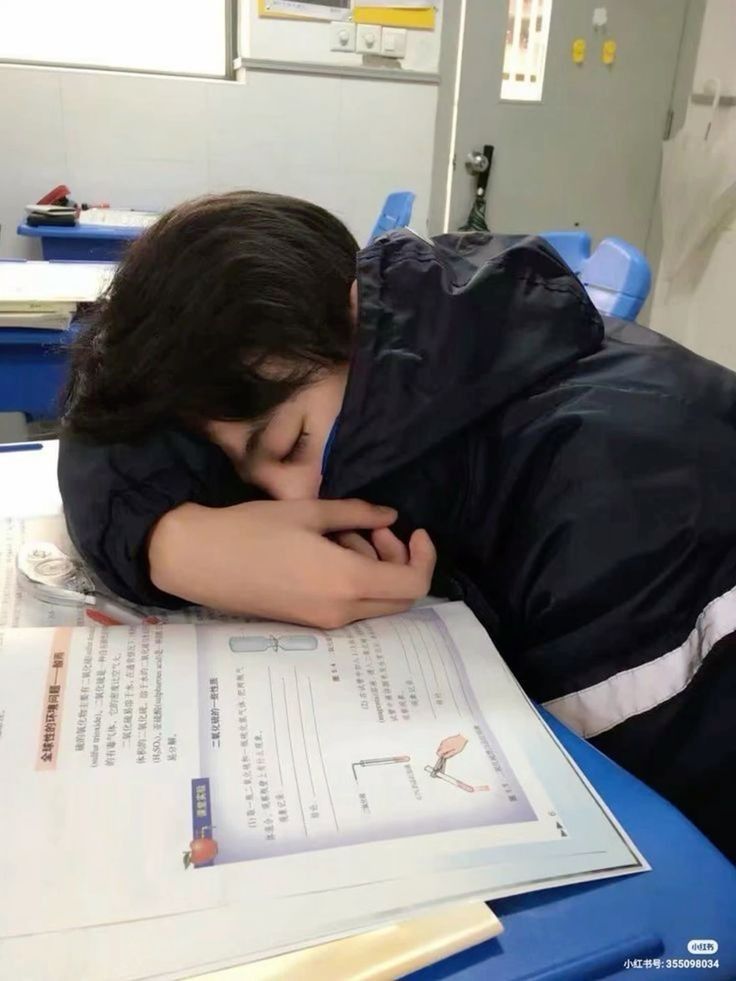 حل اسايمنت عروض باوربوينت دراسة جدوى مشاريع تخرج tweet media