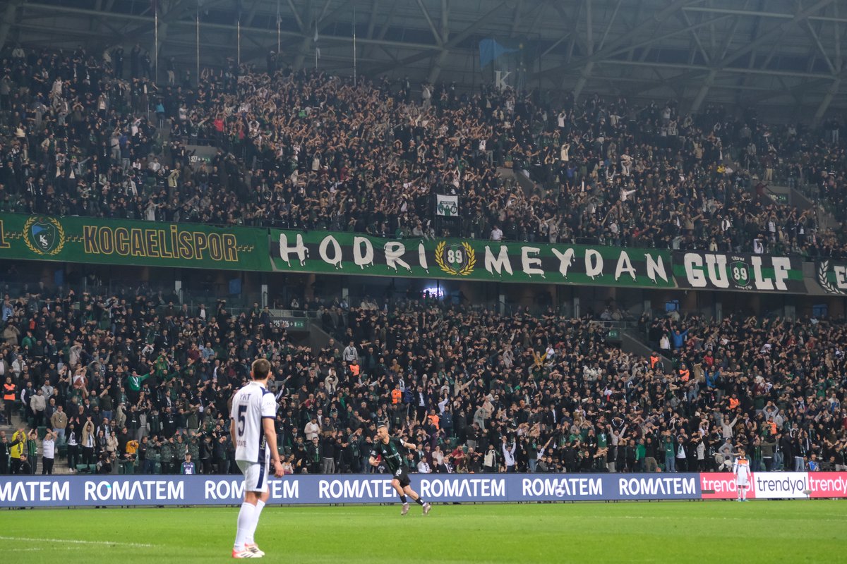 La Golfo tweet media