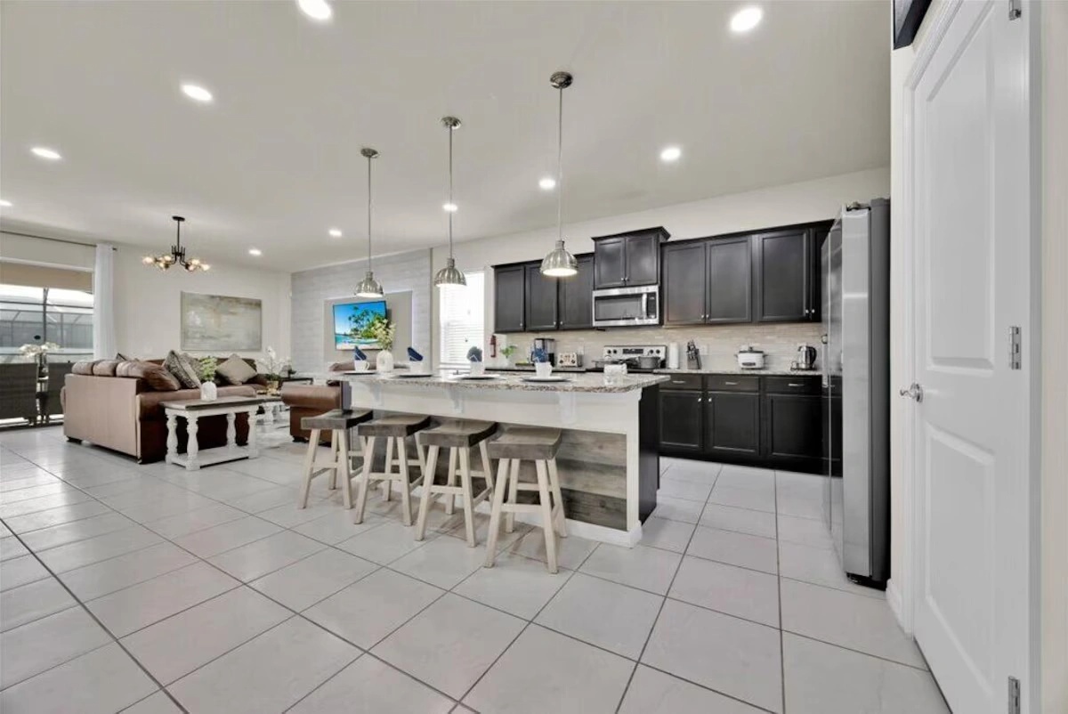 airfvh's tweet image. Windsor Island Escape 
 Book your stay now
 airfvh.com/windsor-island…
#vacationvibes #DavenportFlorida #vacationmode #luxuryvacationrentals #PoolLife #vacation #FamilyFun #FloridaGetaway #VacationVibes #vacationmood #WindsorIslandResort #ClermontFlorida