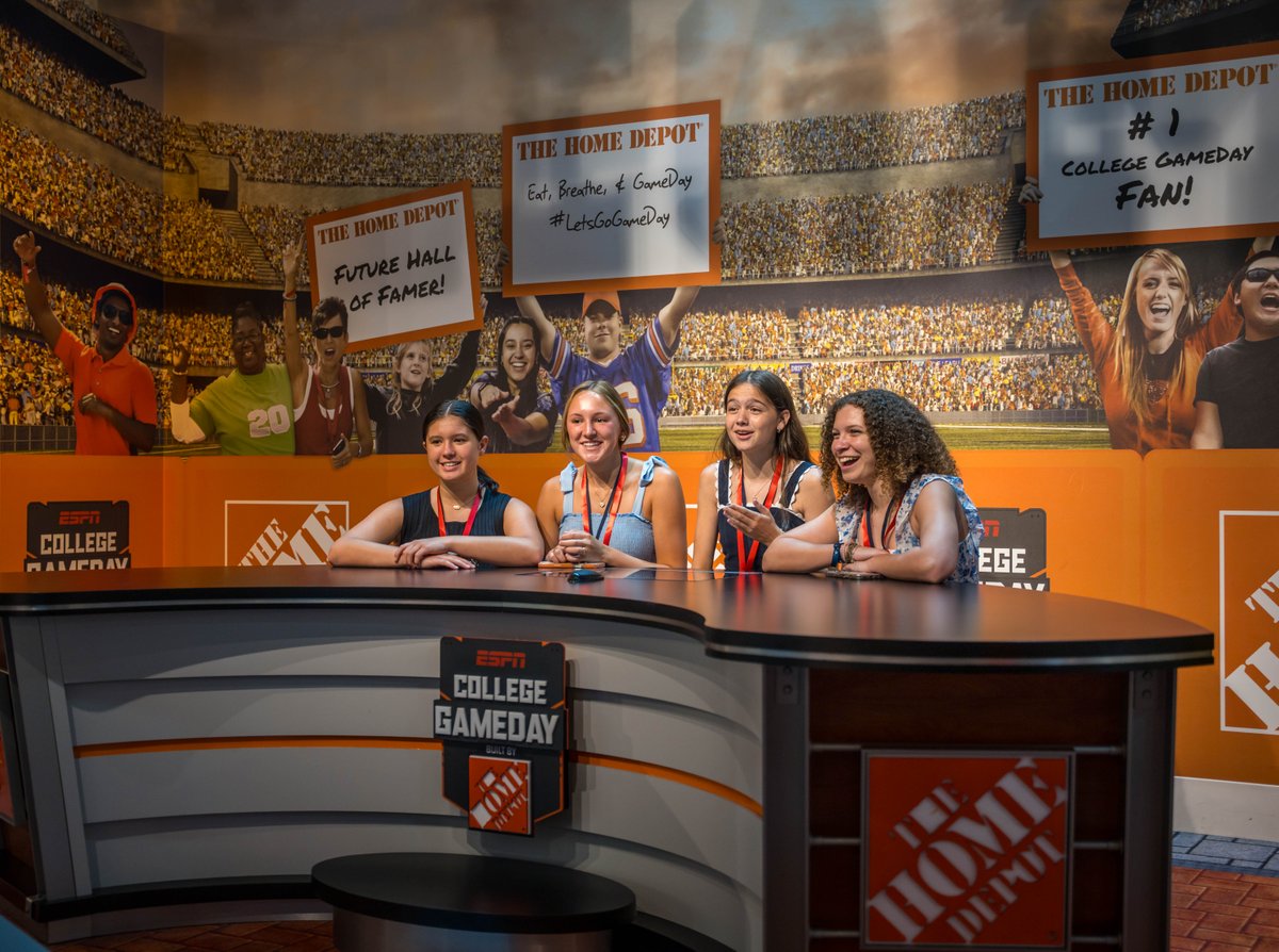College Football Hall of Fame tweet media