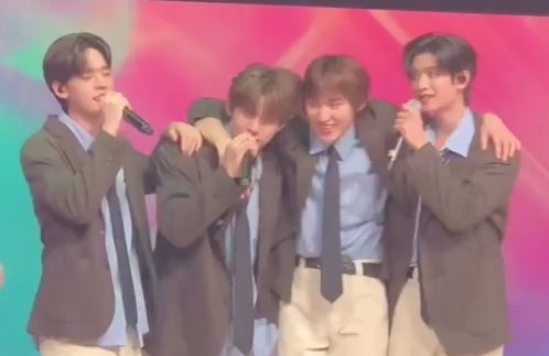 lui • dwy era ꣑ৎ tweet media