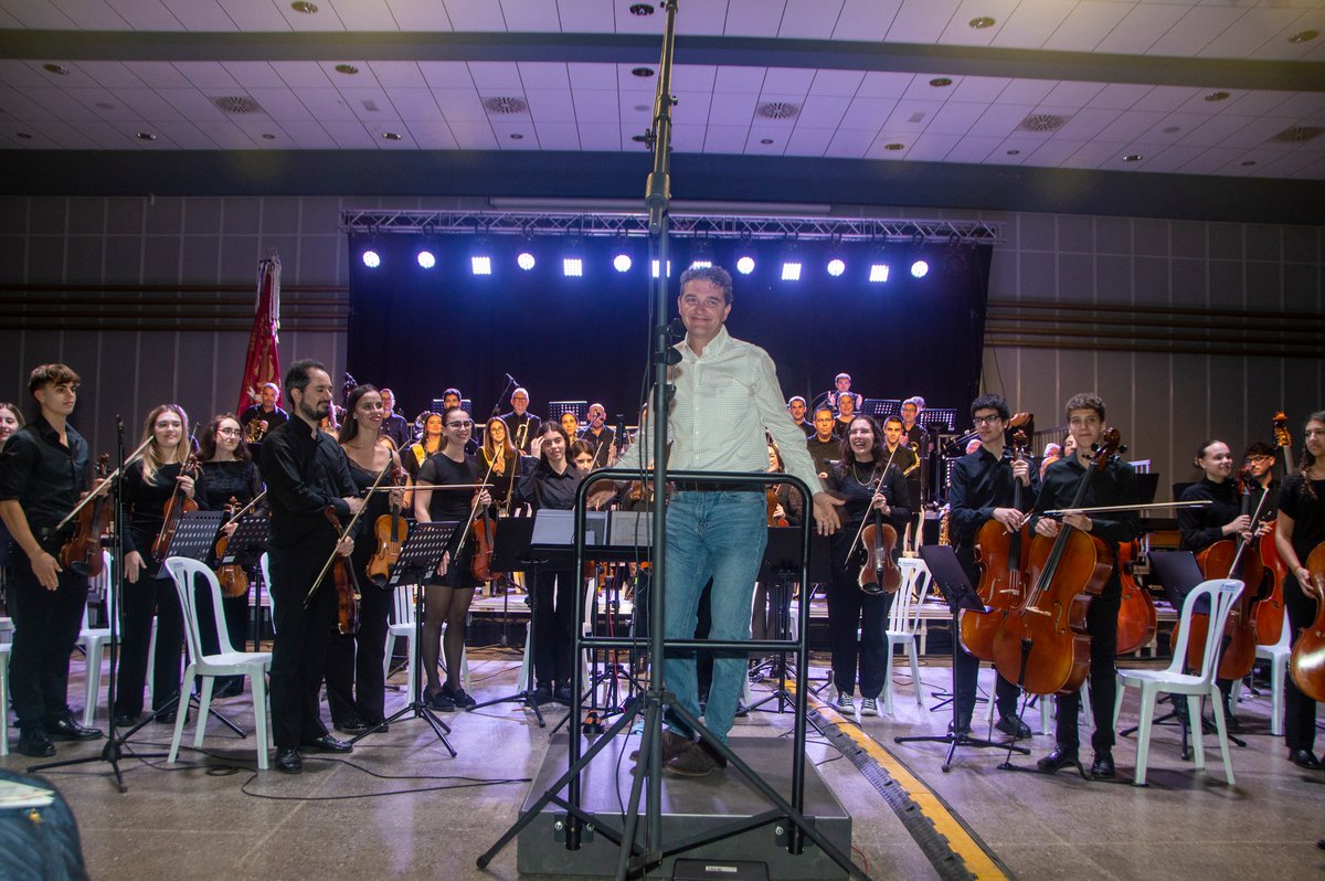 AAMO - Associació Artístico-Musical d'Oliva tweet media