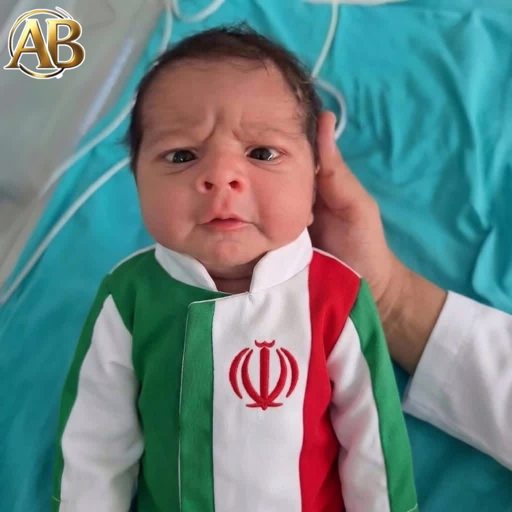 أبني بالمستقبل وهو مستغرب ليش اسمه فتَّاح 
* 😂😂😂😂

#Irán