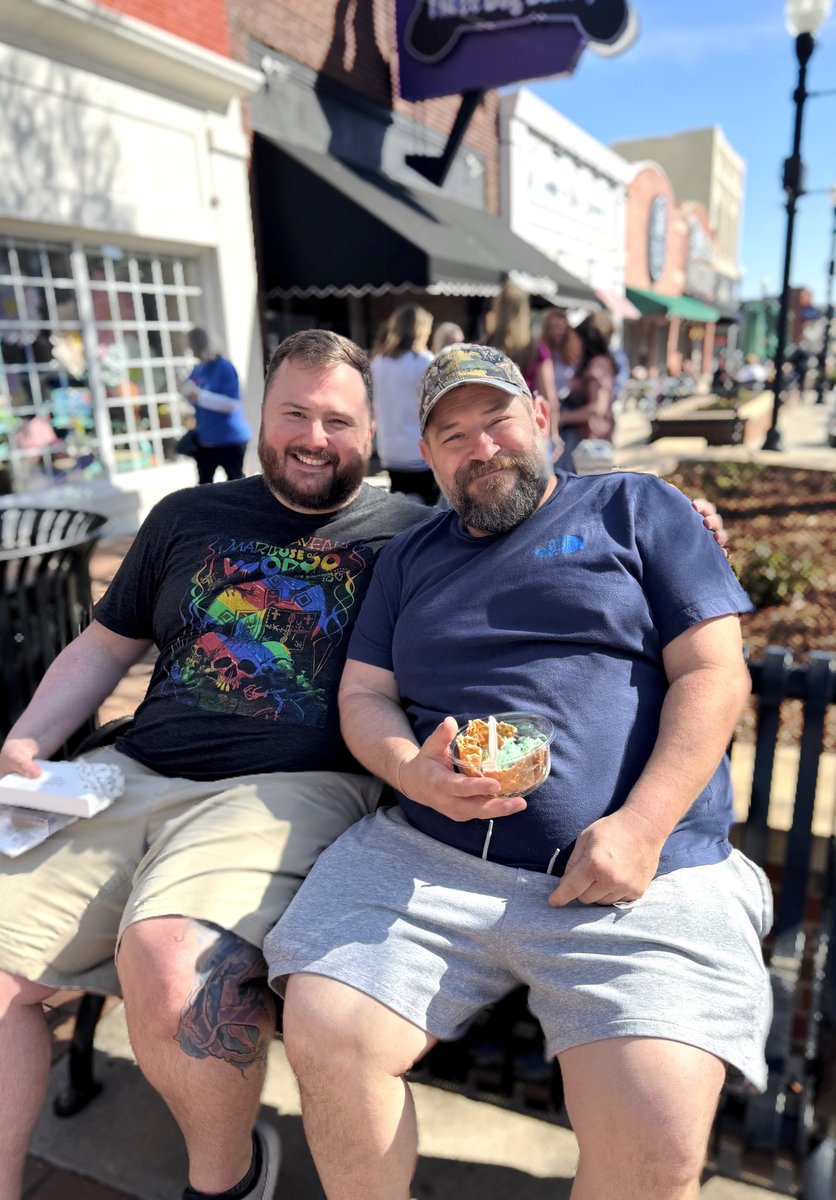 Al & Bobby tweet media